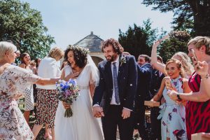 confetti-leicester-registry-office