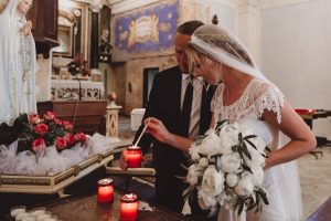 father-of-bride-candle-lighting-italy
