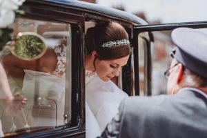 bride-car-church-northampton-wedding