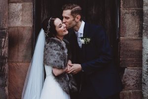 kiss-wedding-the-ashes-barn-derbyshire